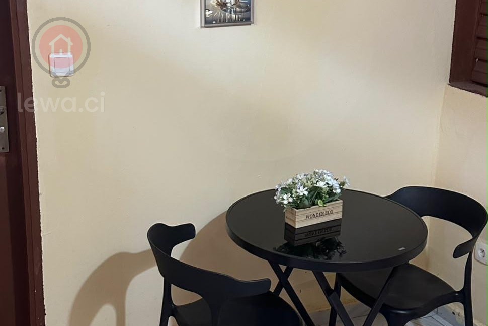 1 chambre salon, Grand Lahou
