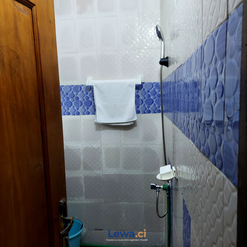 Joli Studio Meublé à Yopougon AZITO