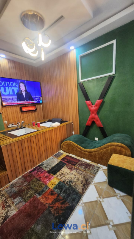 Studio avec jacuzzi position Yopougon