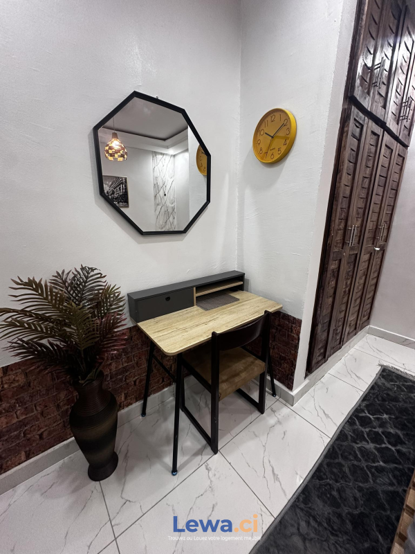 Studio Meublé – Angré 8ème Tranche