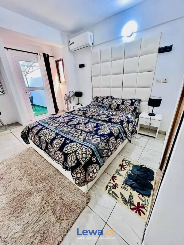 Image principale du bien : studio meublé le luxe à petit prix15K 24hdisponible KOUMASSI