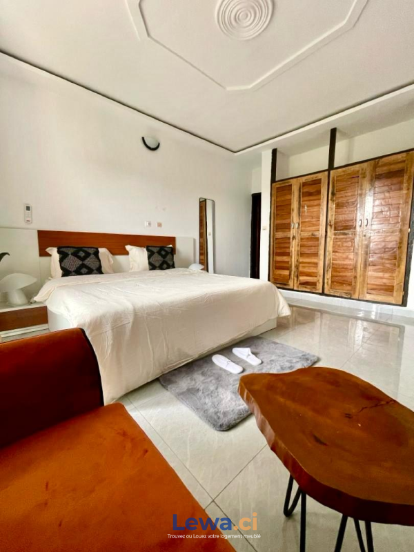 Image principale du bien : Bonoumin 2 pièces meublés standing