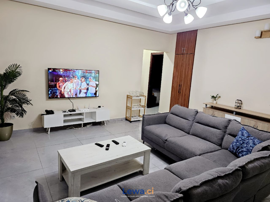 2 chambre salon meublées en location disponible à Cocody