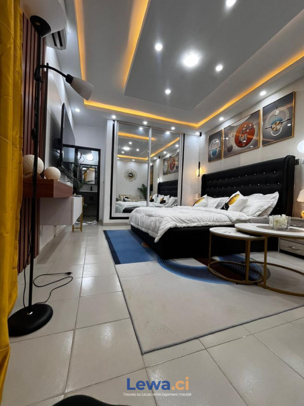Image principale du bien : studio meublé le luxe à petit prix15K 24h disponible abidjan