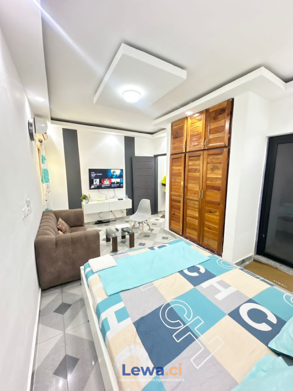 Image principale du bien : STUDIO MEUBLE DISPONIBLE ABIDJAN