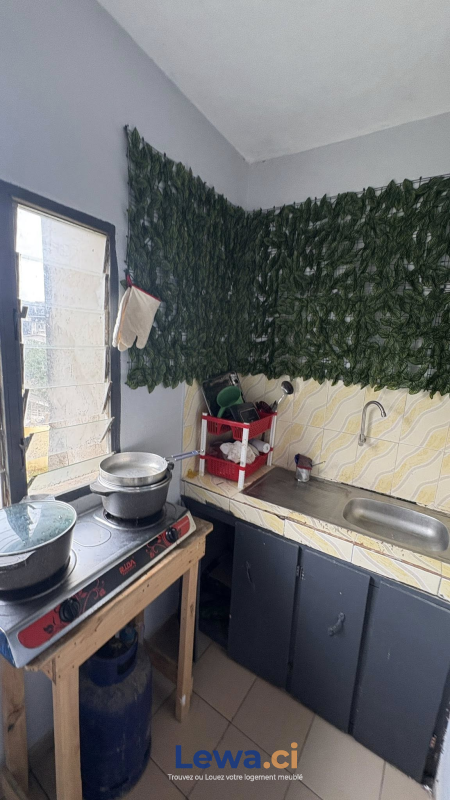 Studio meublé - Yopougon Lubafrique