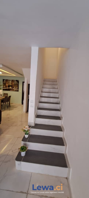 Dublex 4 pièces marcory zone 4